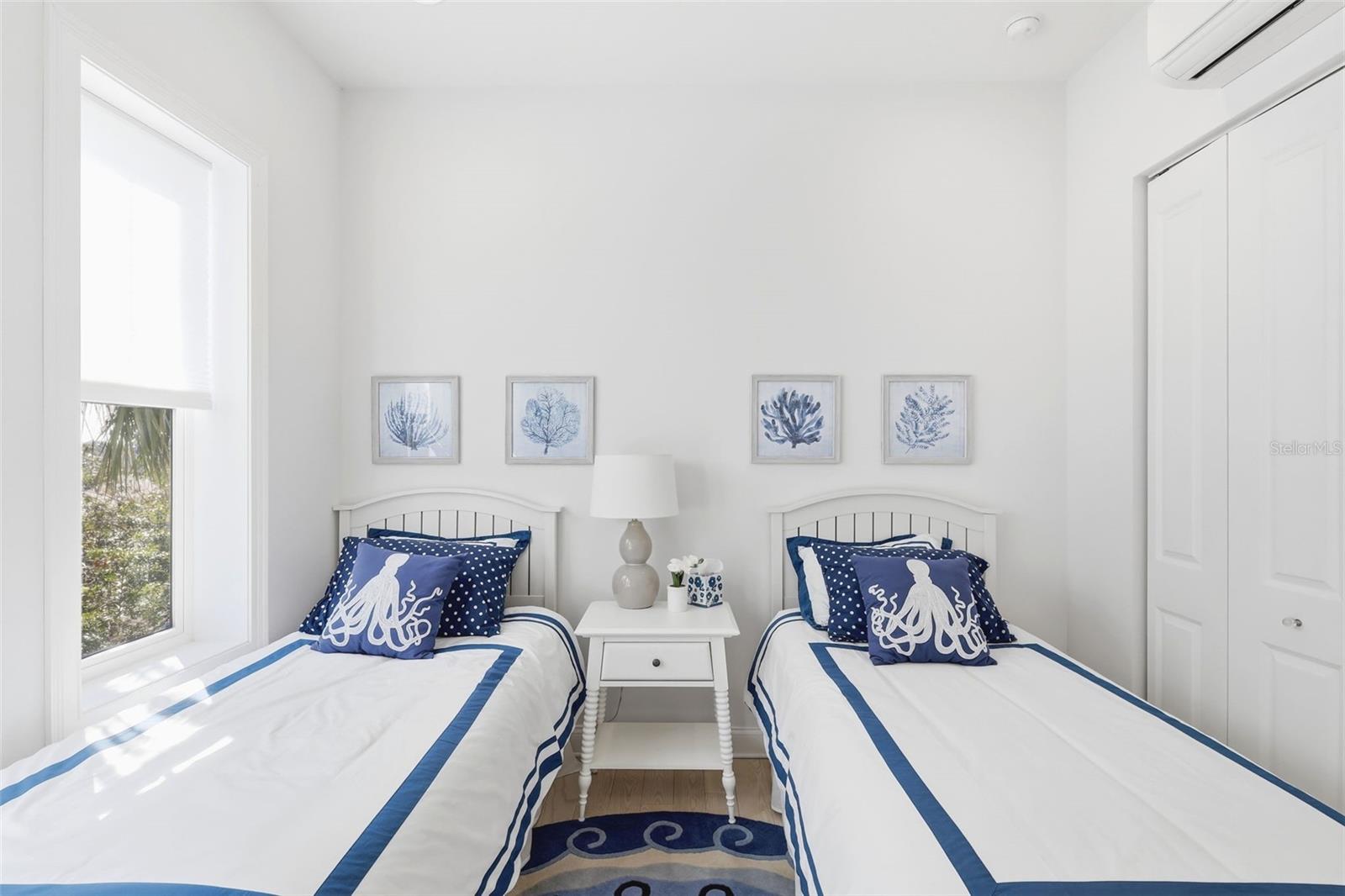 INLET VILLAS - Residential