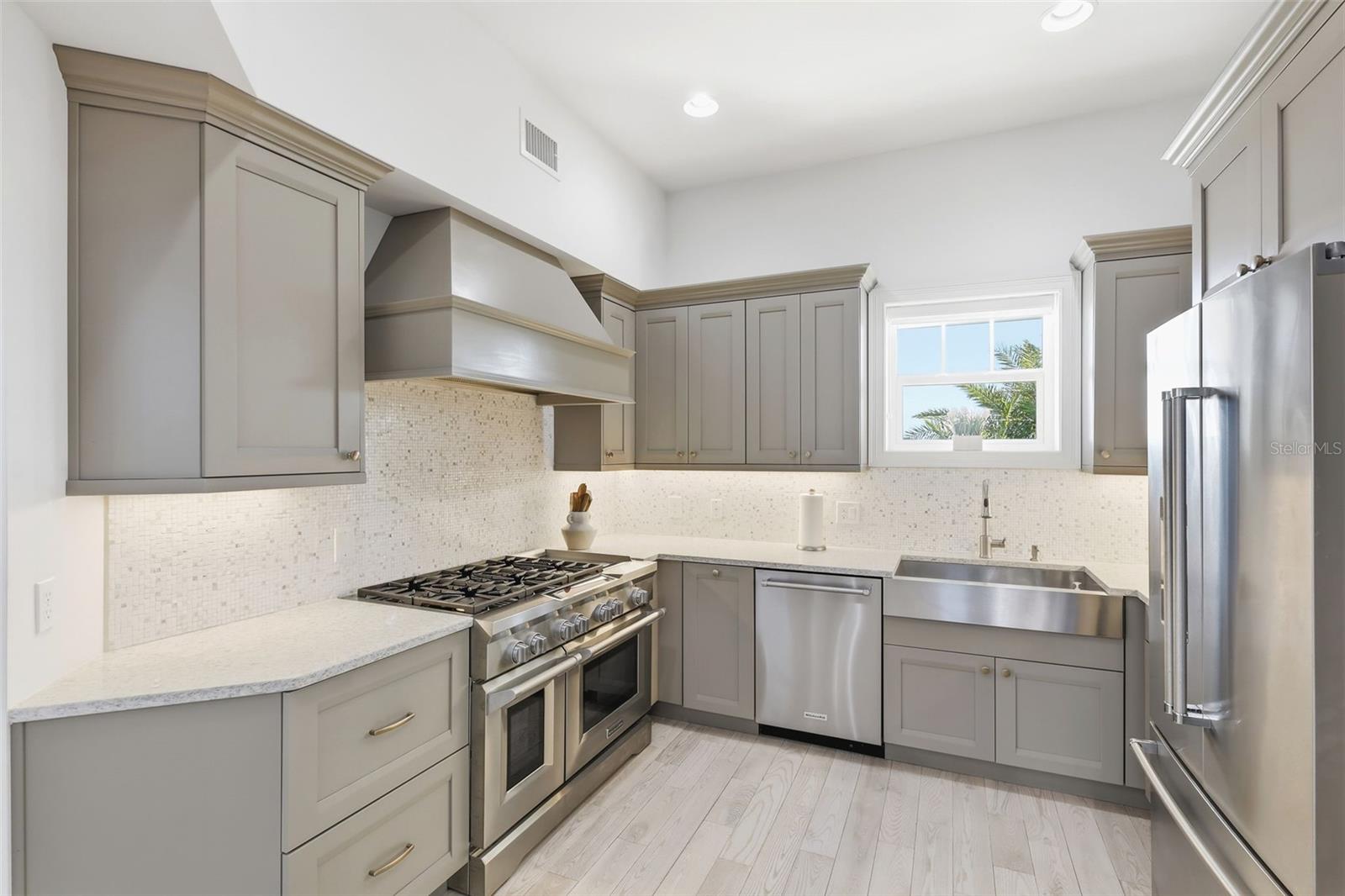 INLET VILLAS - Residential