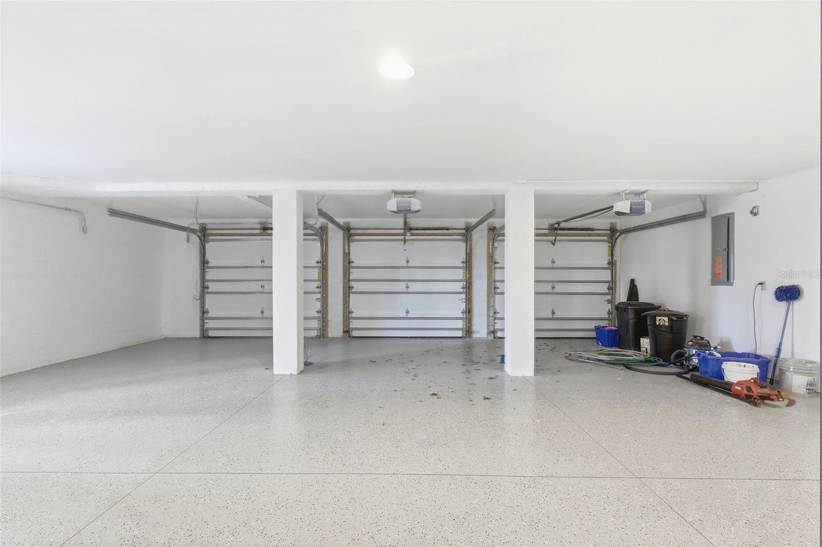 INLET VILLAS - Residential