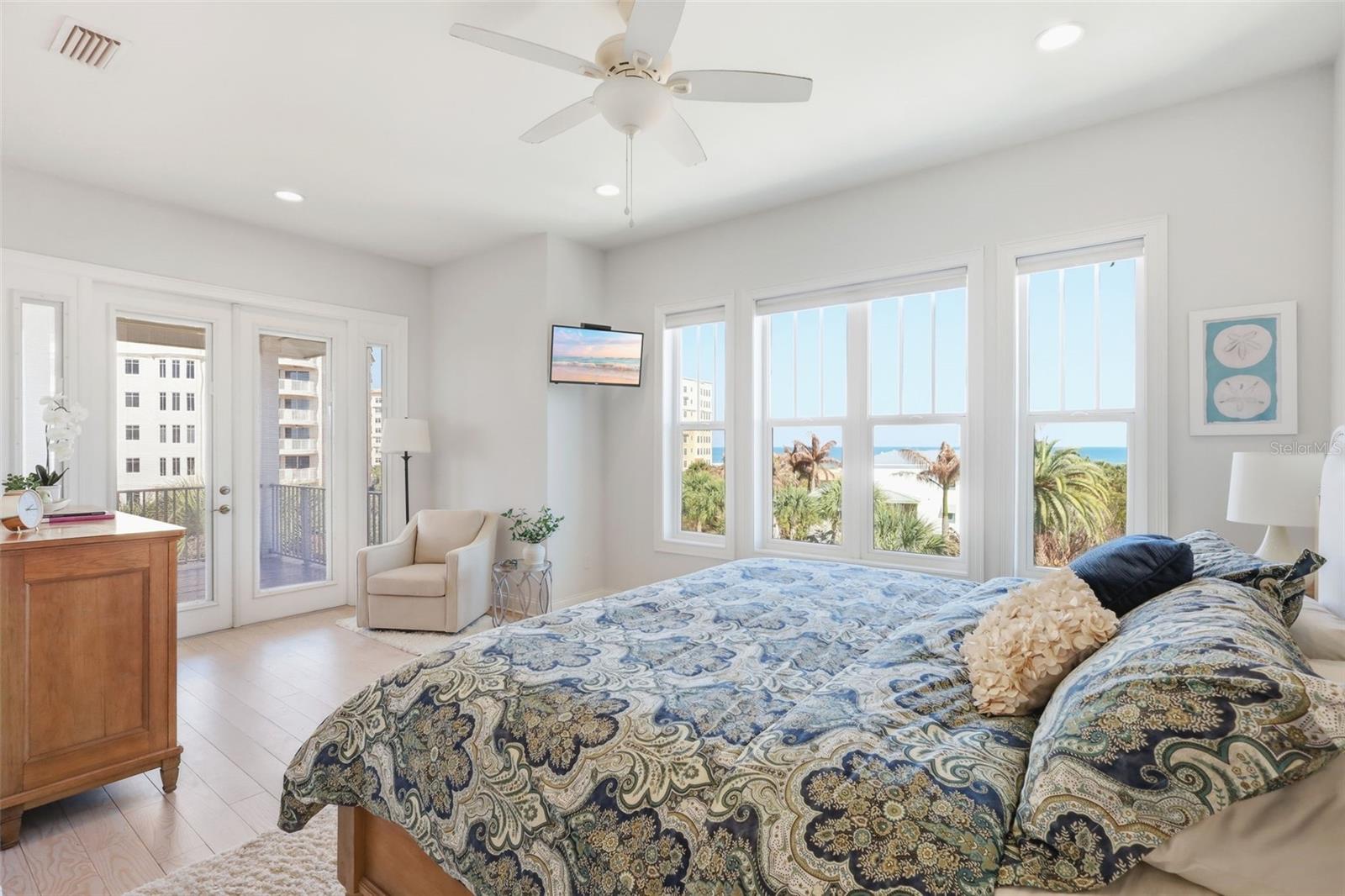 INLET VILLAS - Residential