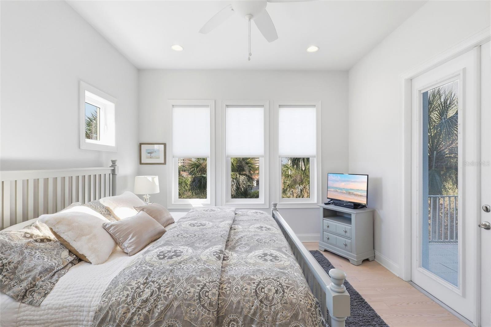 INLET VILLAS - Residential