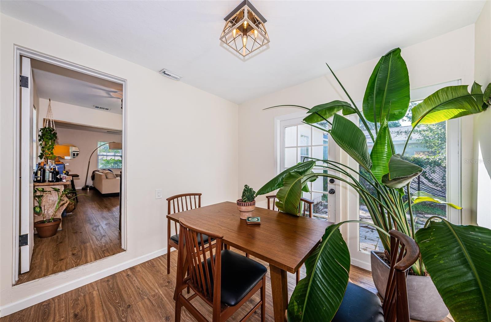 ROUSE MANOR - Residential