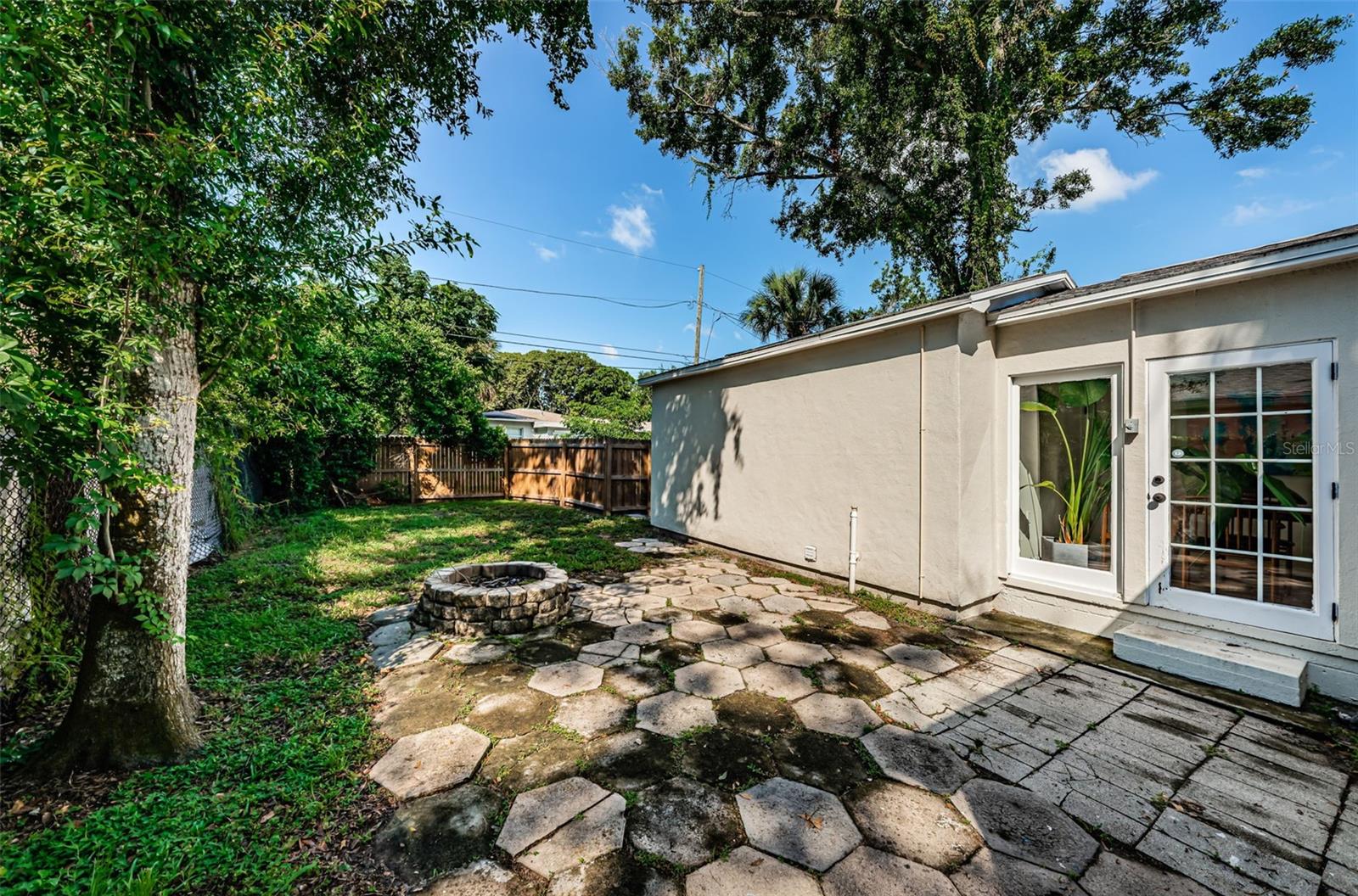 ROUSE MANOR - Residential