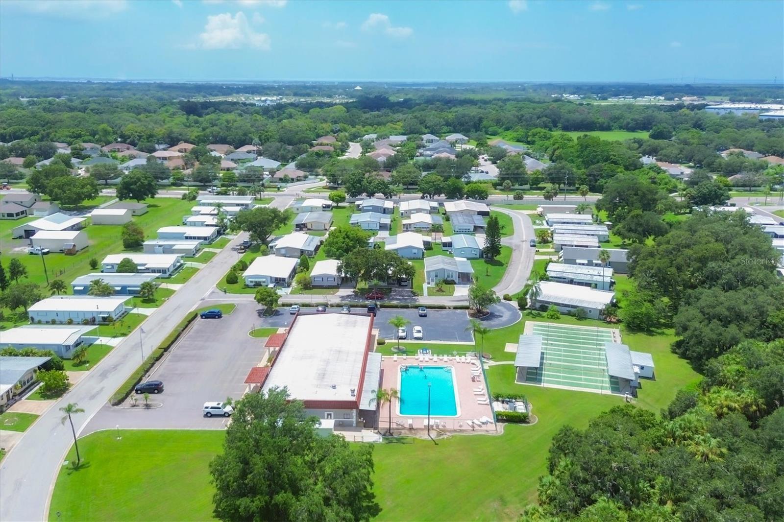 SHADOW BROOK MOBILE HOME - Residential