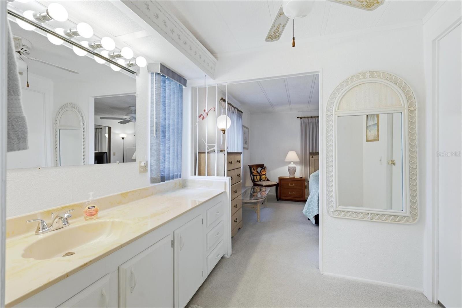 SHADOW BROOK MOBILE HOME - Residential