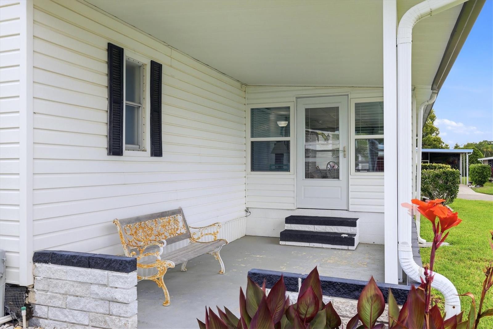 SHADOW BROOK MOBILE HOME - Residential