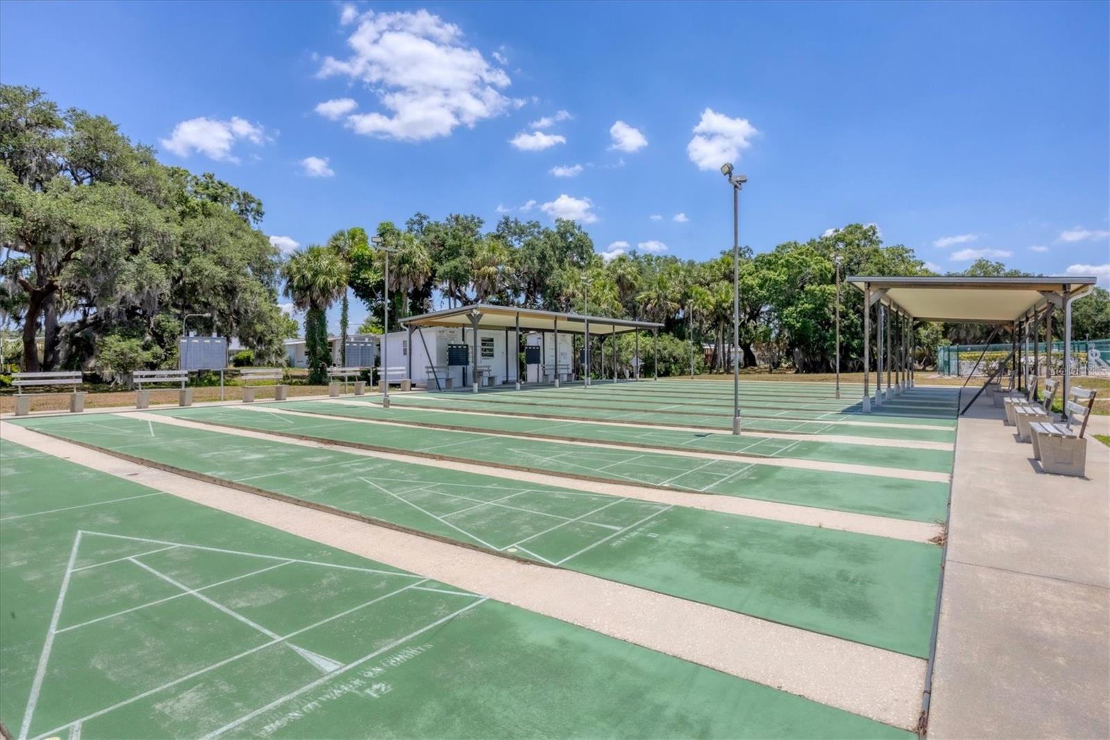 SHADOW BROOK MOBILE HOME - Residential