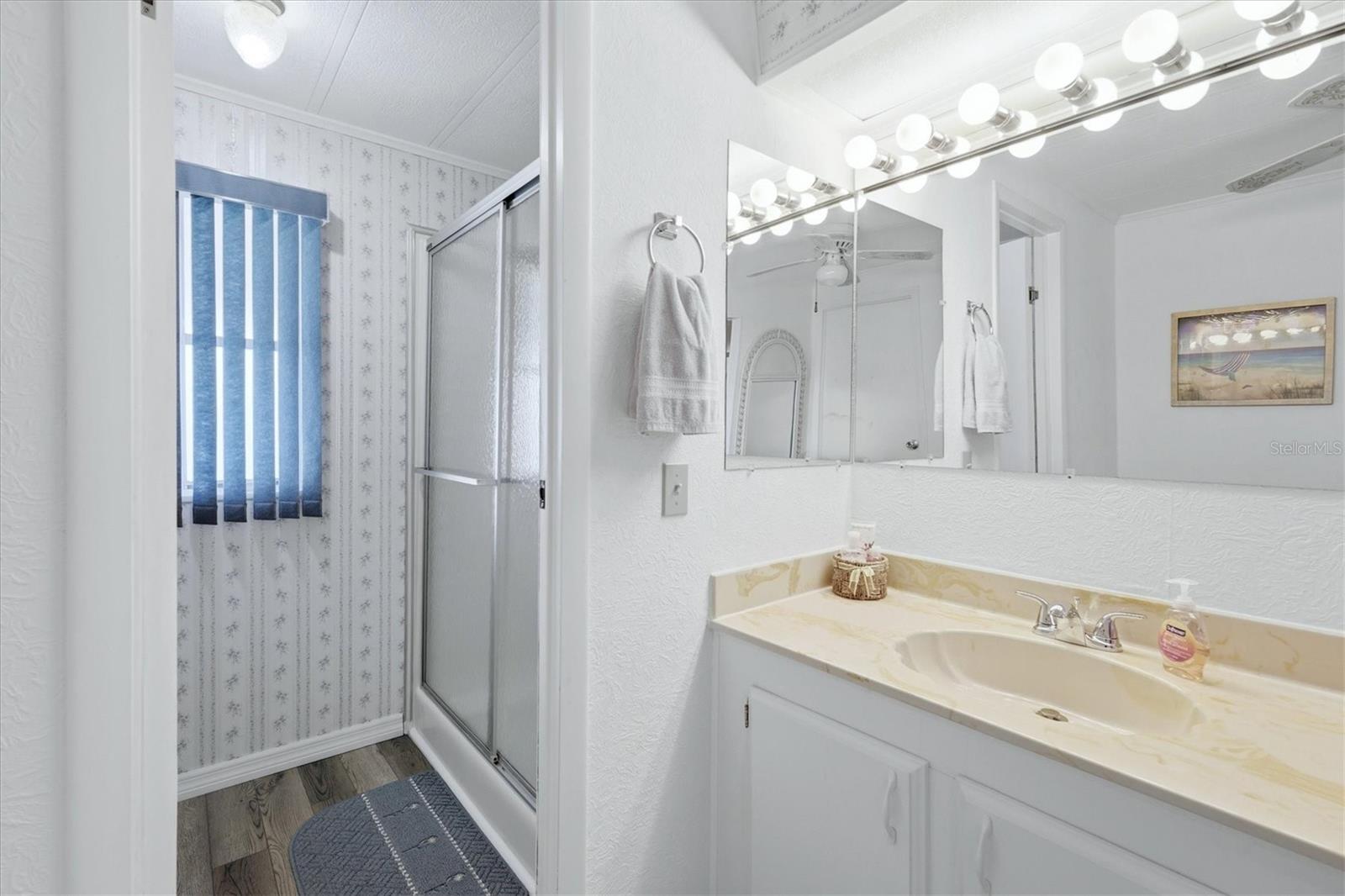 SHADOW BROOK MOBILE HOME - Residential