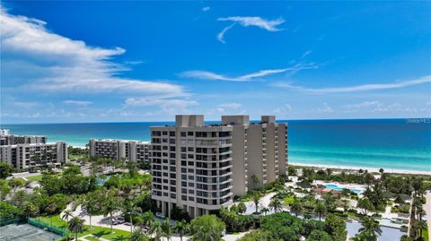 A home in LONGBOAT KEY