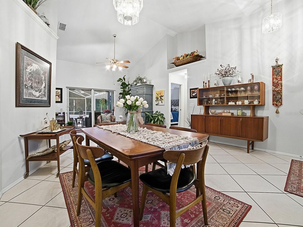 Photo of 104 Vista Avenue, Eustis, FL 32726 (MLS # G5107925)