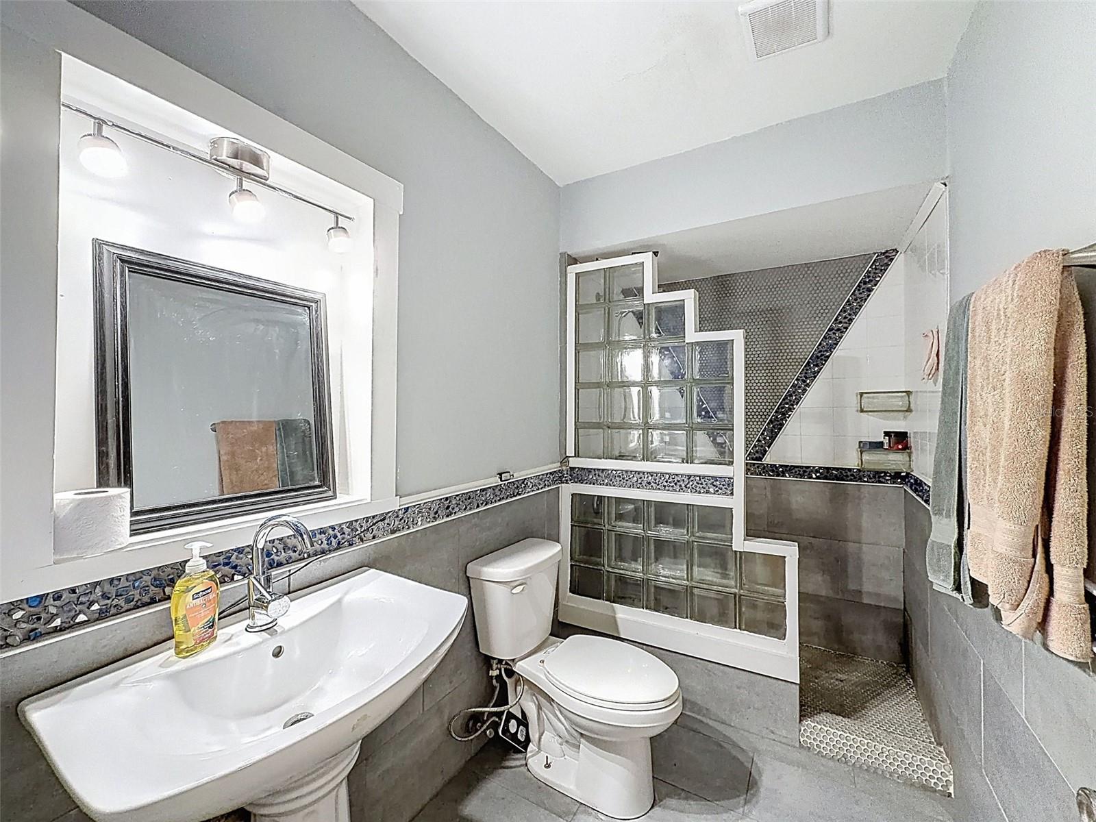 VIVA VILLAS 1ST ADD - Residential