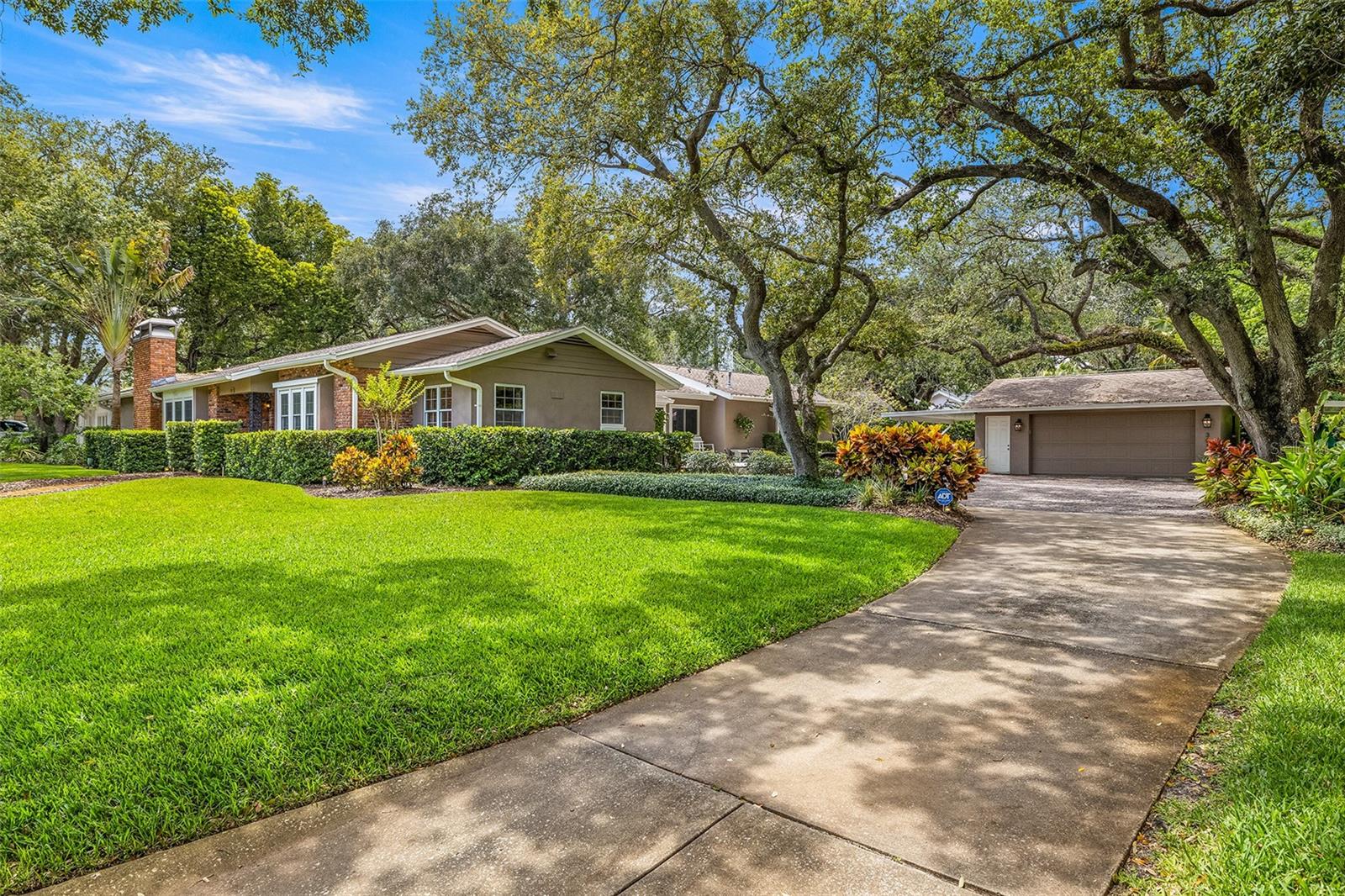 BAYSHORE CREST - Land