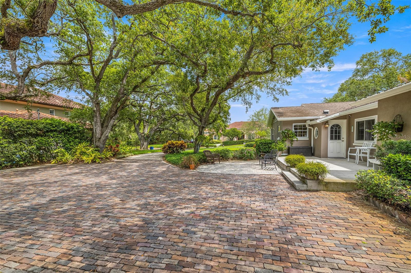 BAYSHORE CREST - Land