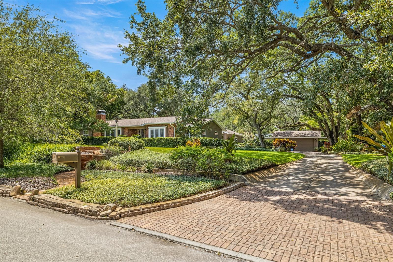 BAYSHORE CREST - Land