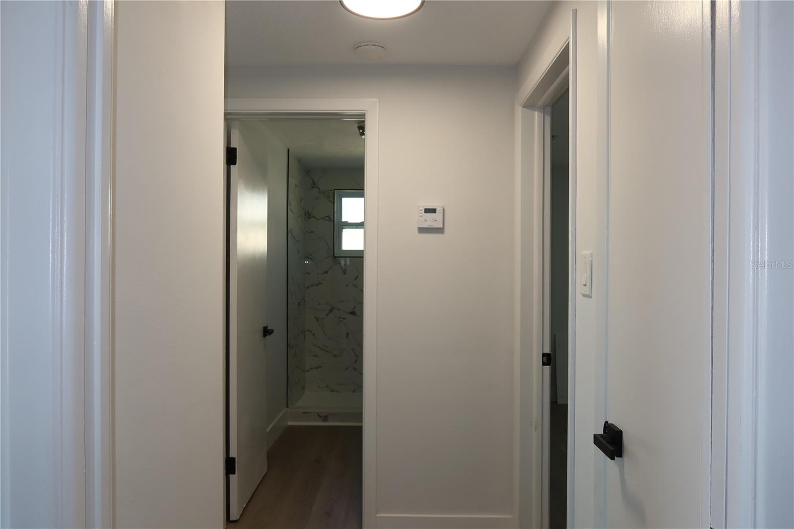 SIESTA TERRACE FIRST ADD - Residential Lease