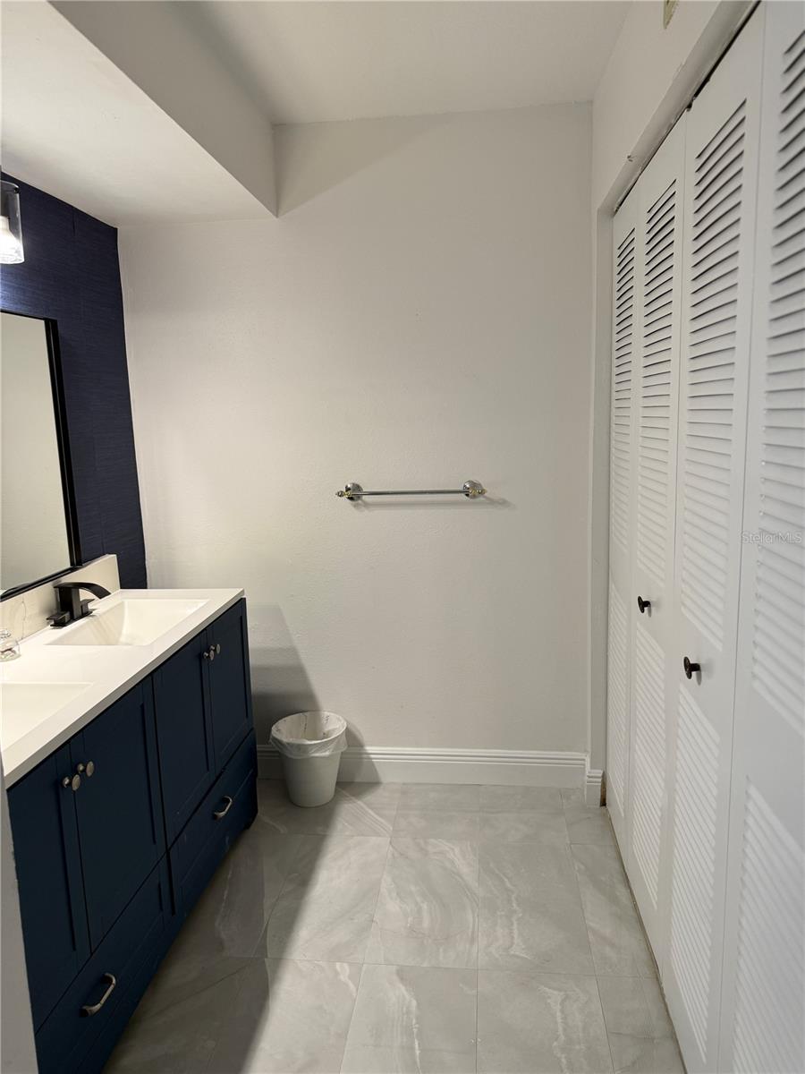DOLLY BAY A VILLAGE ON LAKE TARPON - Residential Lease