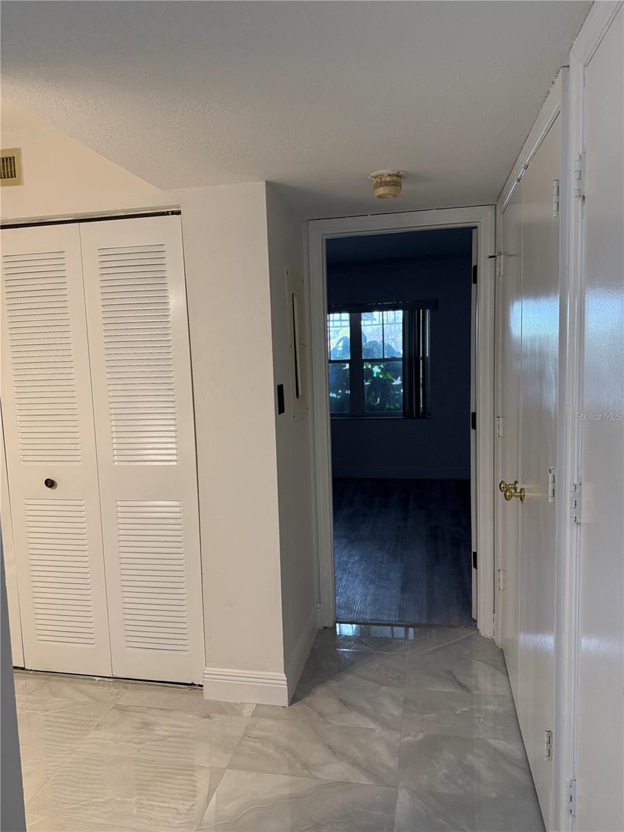 DOLLY BAY A VILLAGE ON LAKE TARPON - Residential Lease