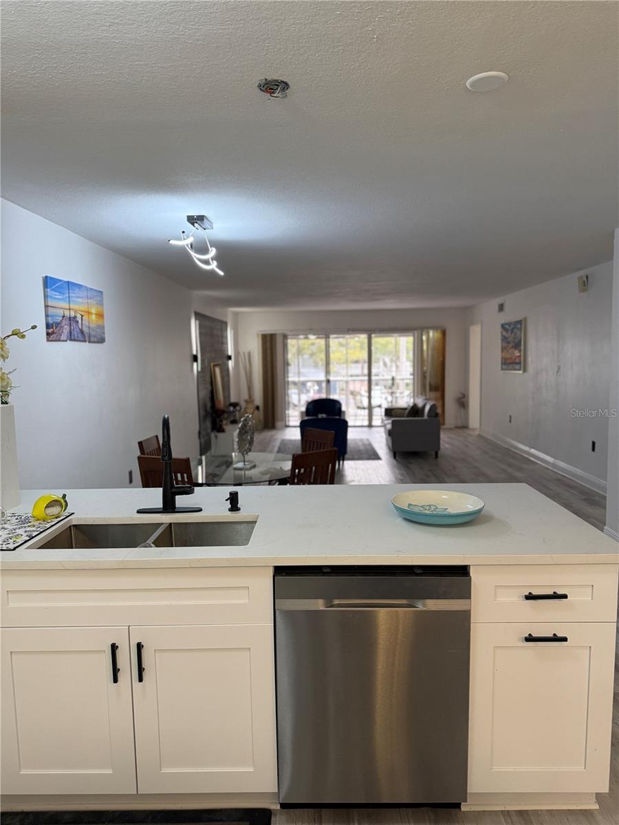 DOLLY BAY A VILLAGE ON LAKE TARPON - Residential Lease