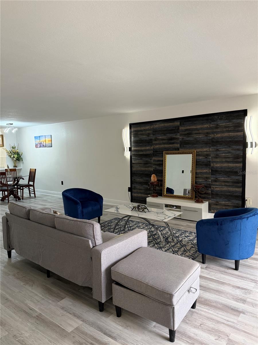 DOLLY BAY A VILLAGE ON LAKE TARPON - Residential Lease