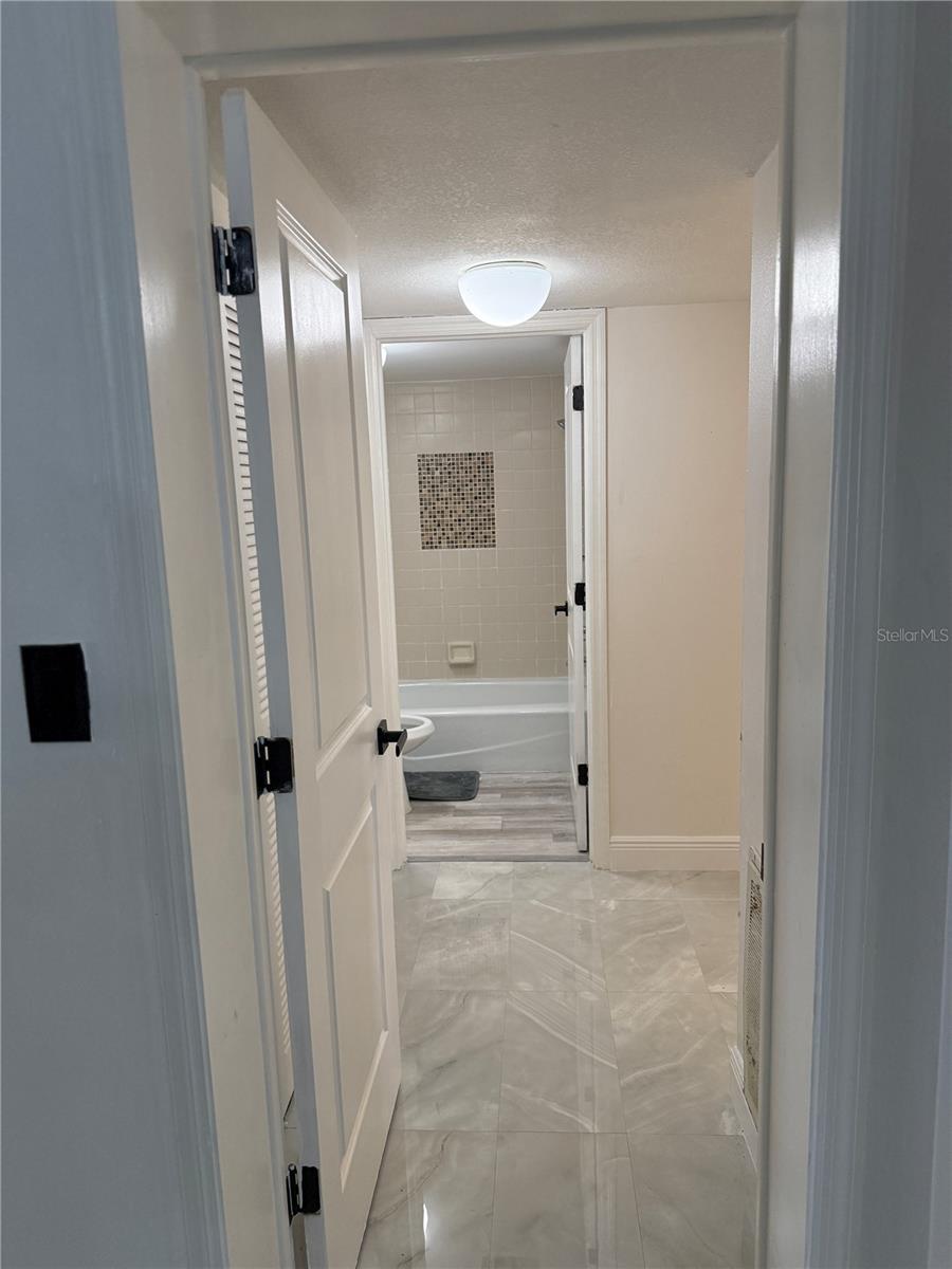 DOLLY BAY A VILLAGE ON LAKE TARPON - Residential Lease