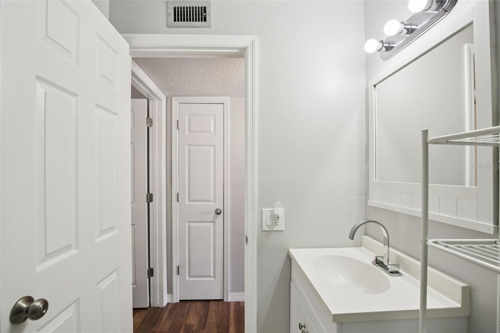 ON TOP OF THE WORLD - Residential