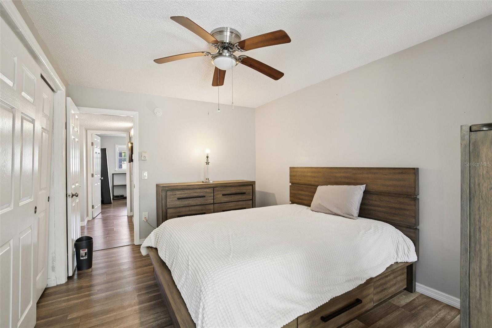 ON TOP OF THE WORLD - Residential