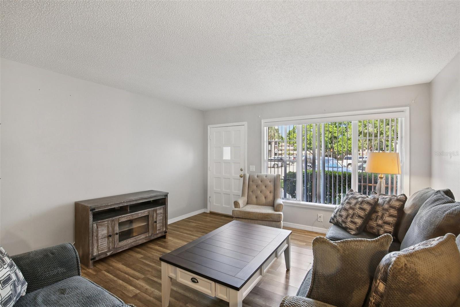 ON TOP OF THE WORLD - Residential