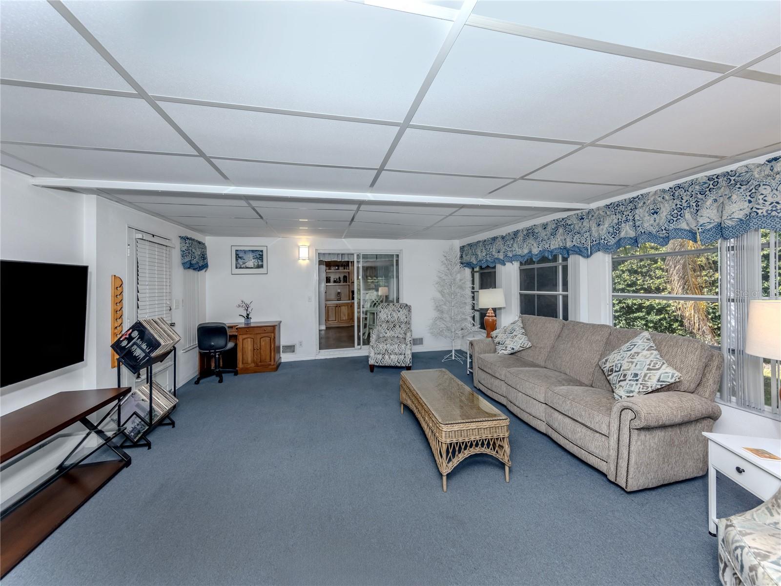 RIVERWALK MHP CO-OP - Residential