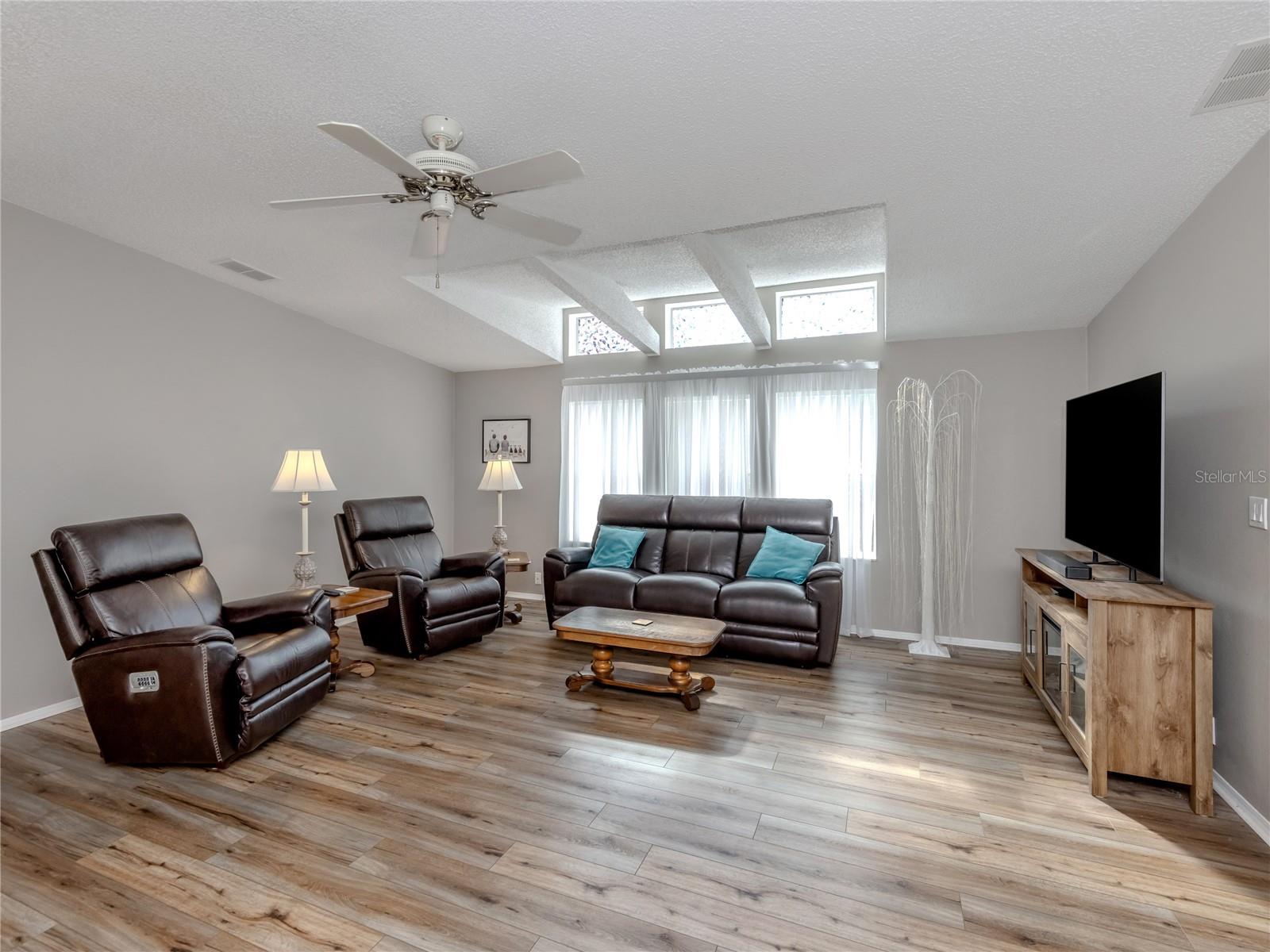 RIVERWALK MHP CO-OP - Residential