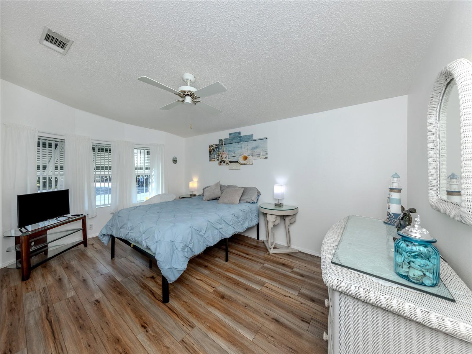 RIVERWALK MHP CO-OP - Residential