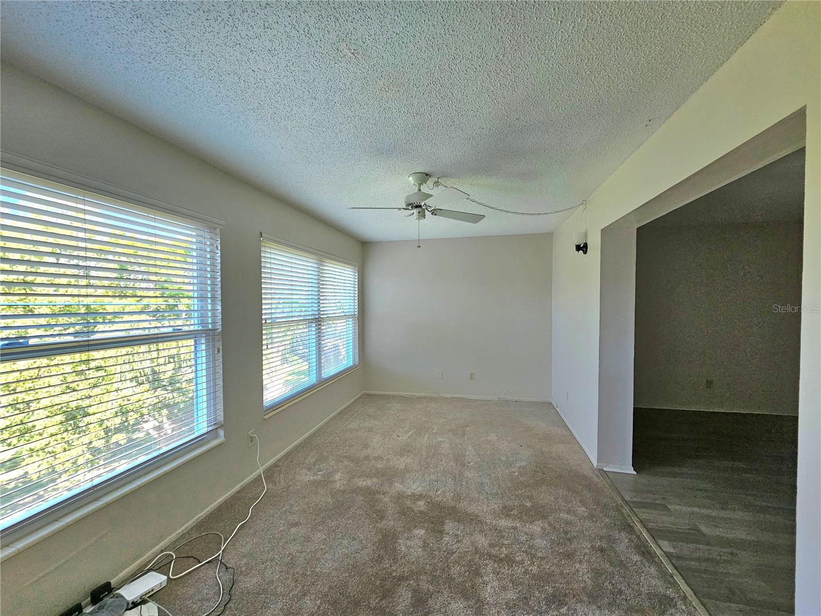 ON TOP OF THE WORLD - Residential