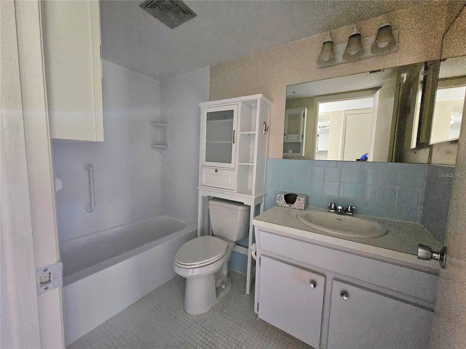 ON TOP OF THE WORLD - Residential