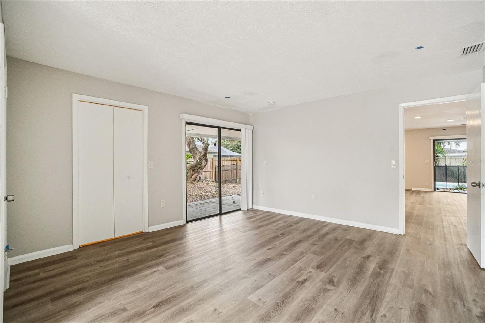 THE VILLAGE SOUTH - Residential