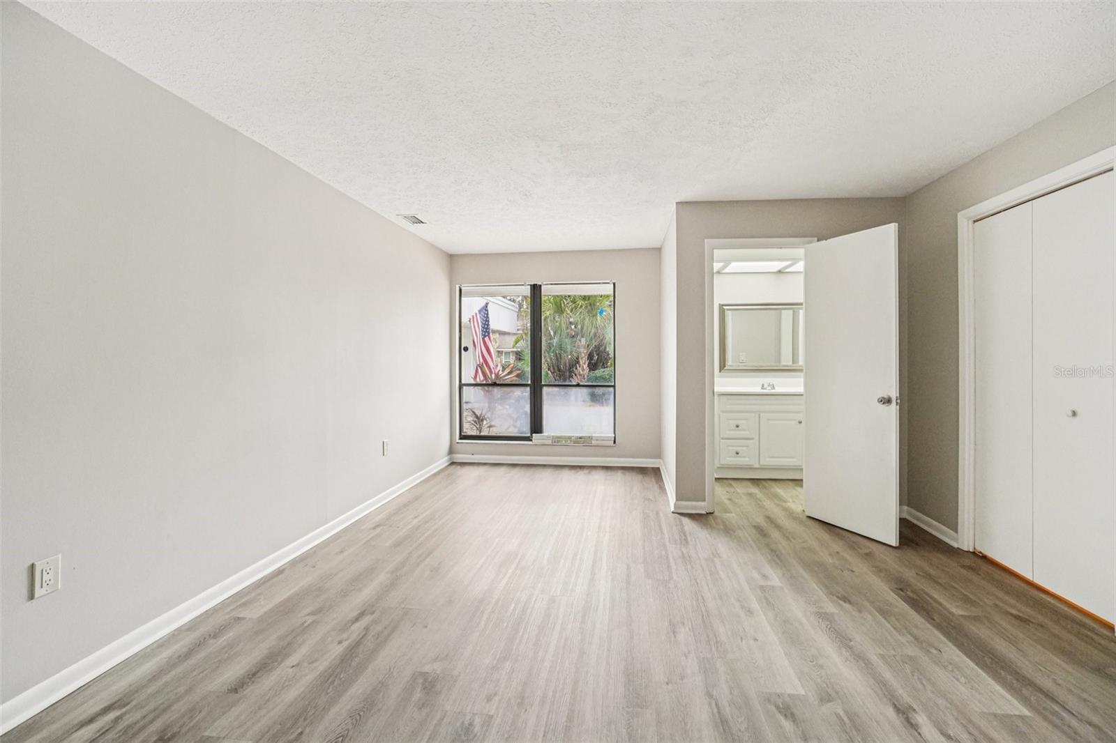 THE VILLAGE SOUTH - Residential