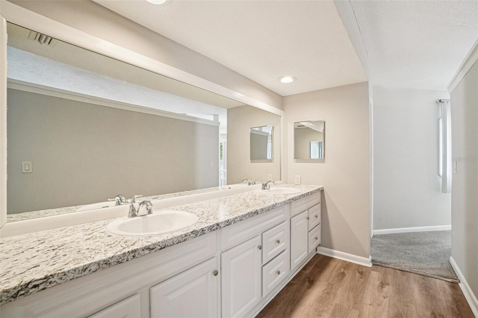 THE VILLAGE SOUTH - Residential