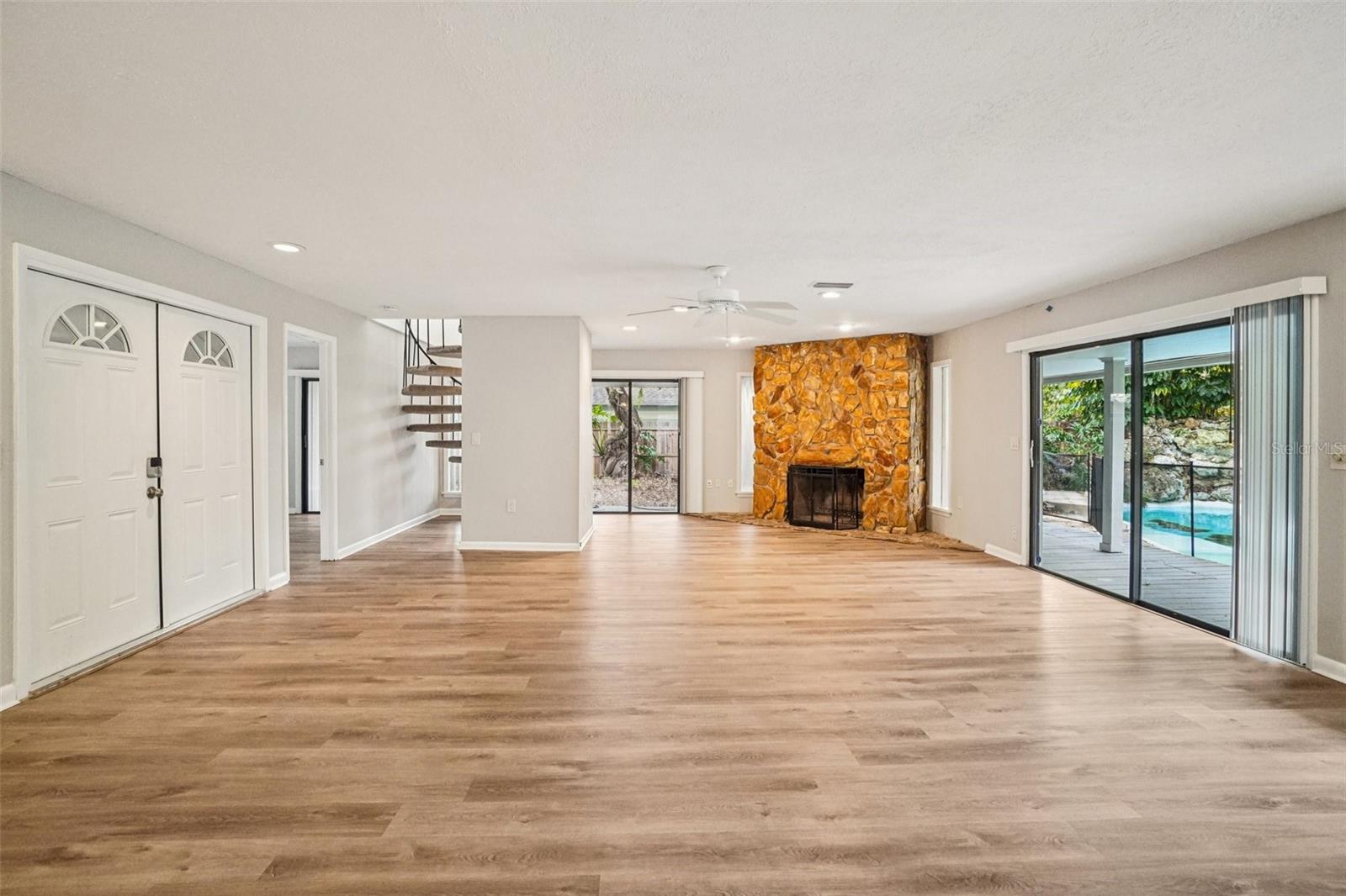 THE VILLAGE SOUTH - Residential