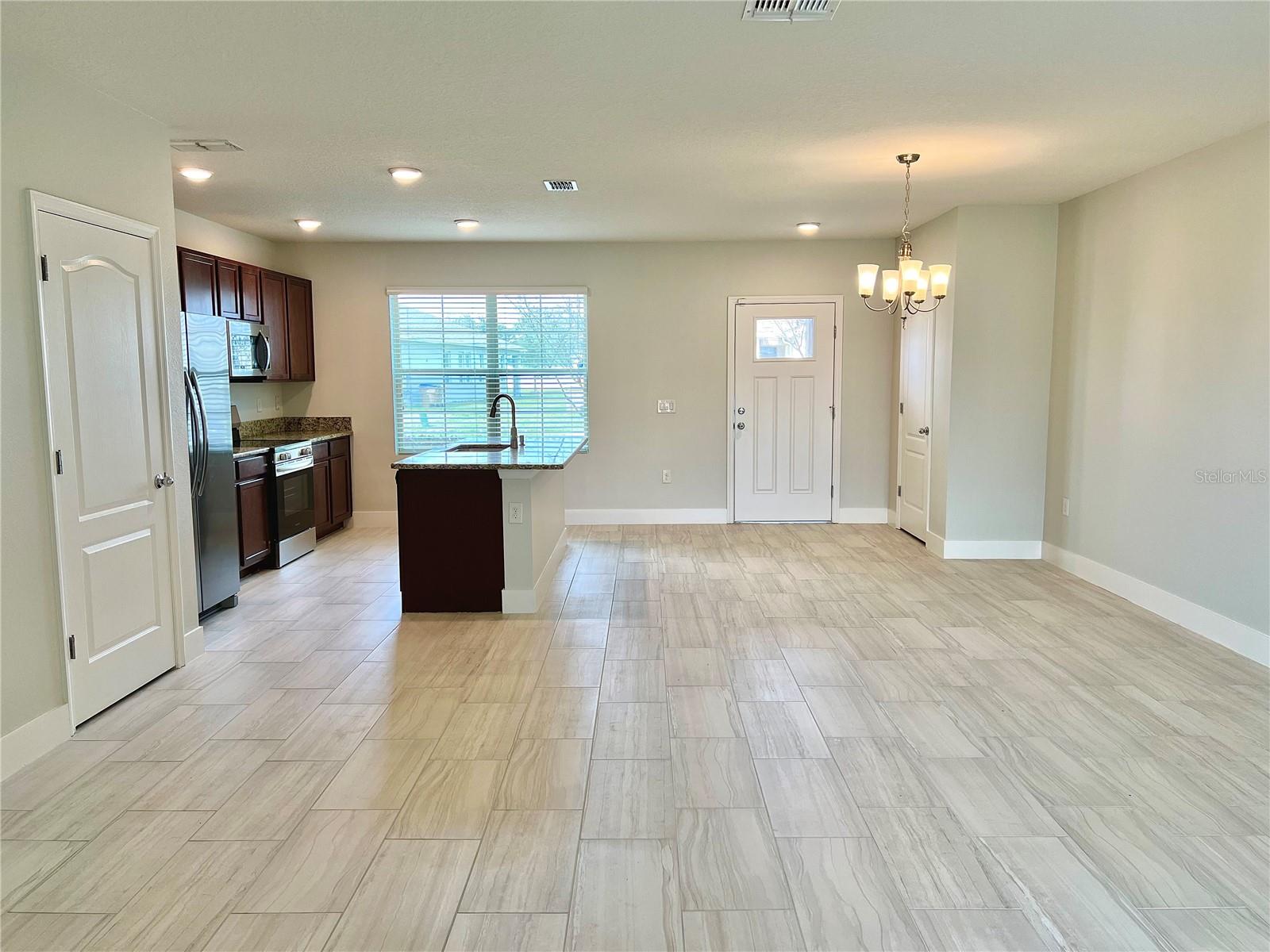 KINDRED PH 1E - Residential Lease