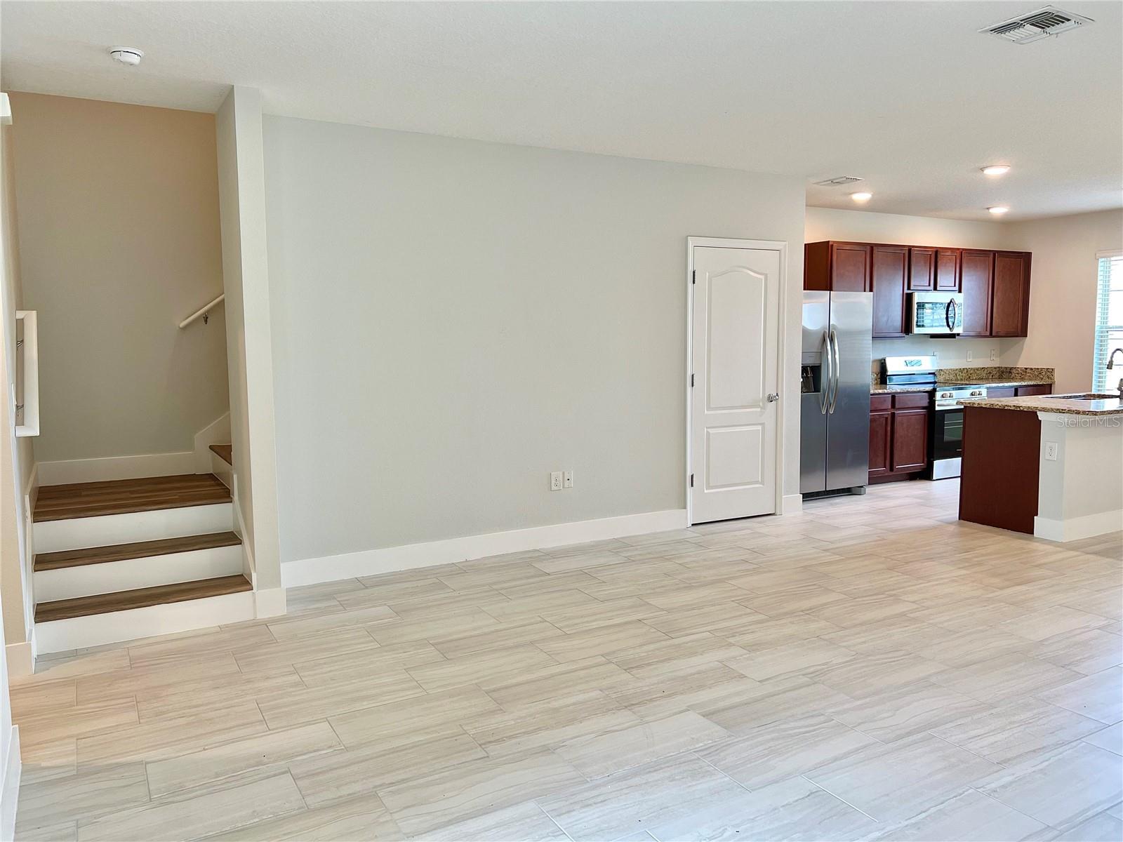 KINDRED PH 1E - Residential Lease