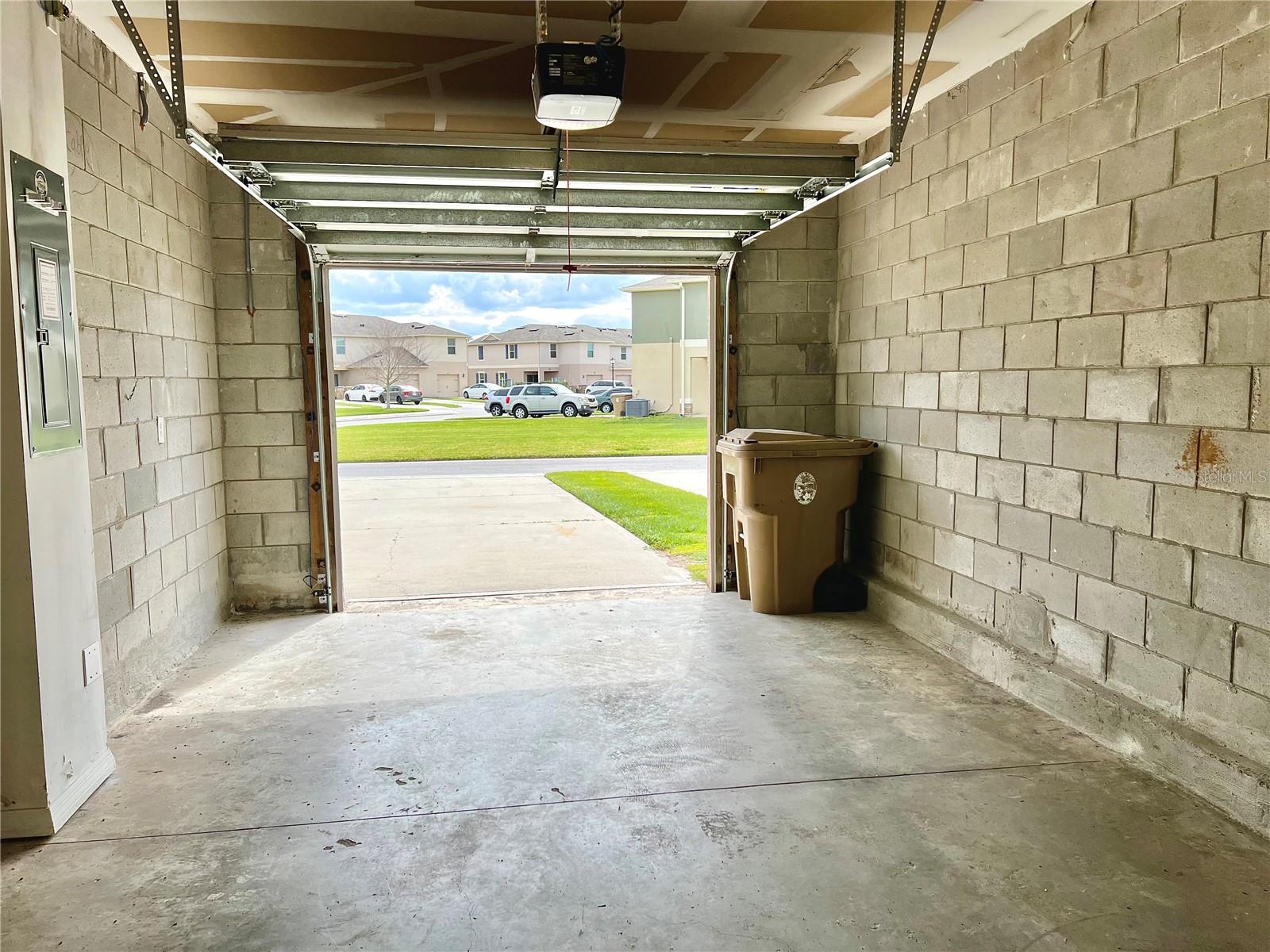 KINDRED PH 1E - Residential Lease