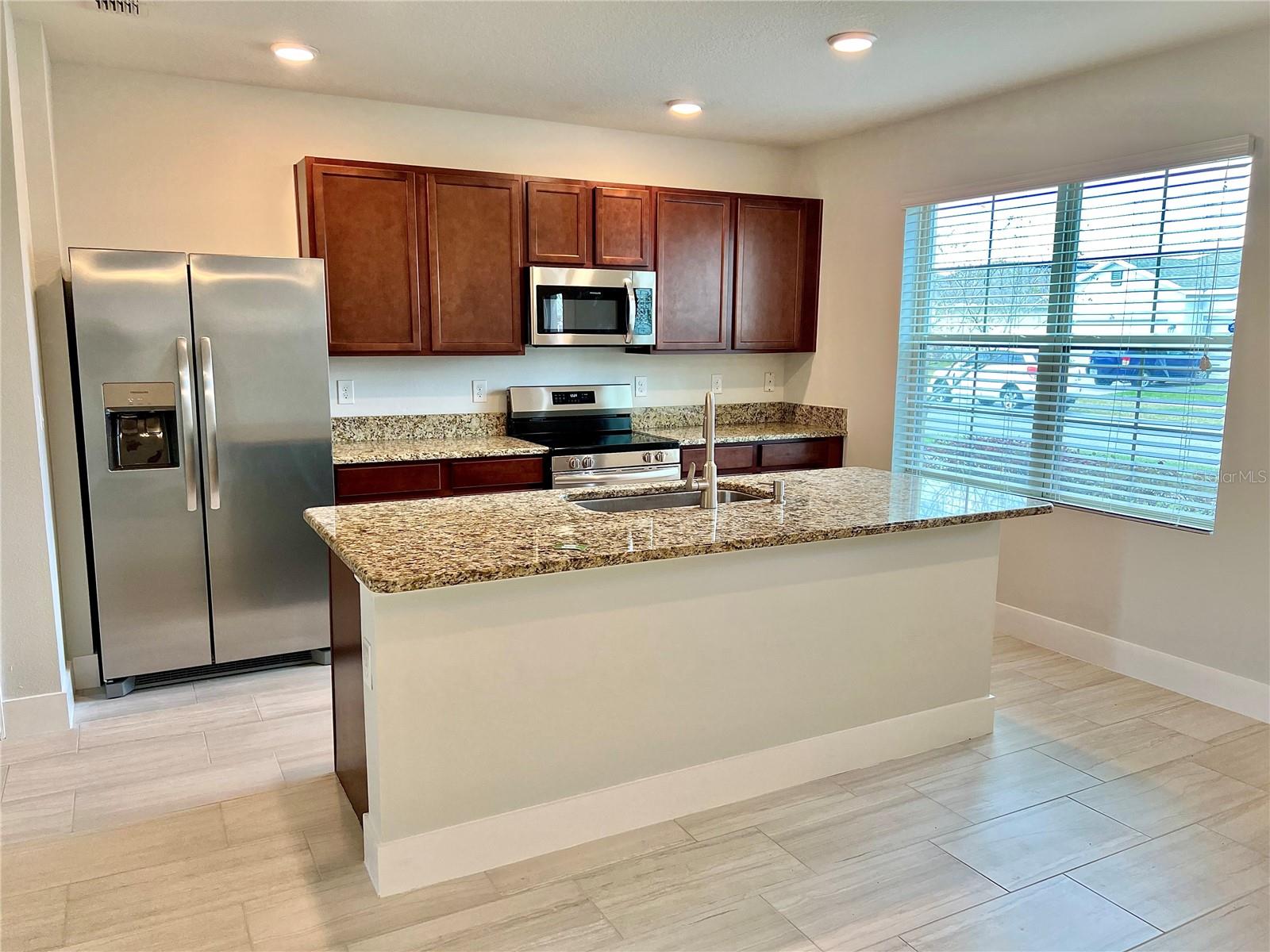 KINDRED PH 1E - Residential Lease