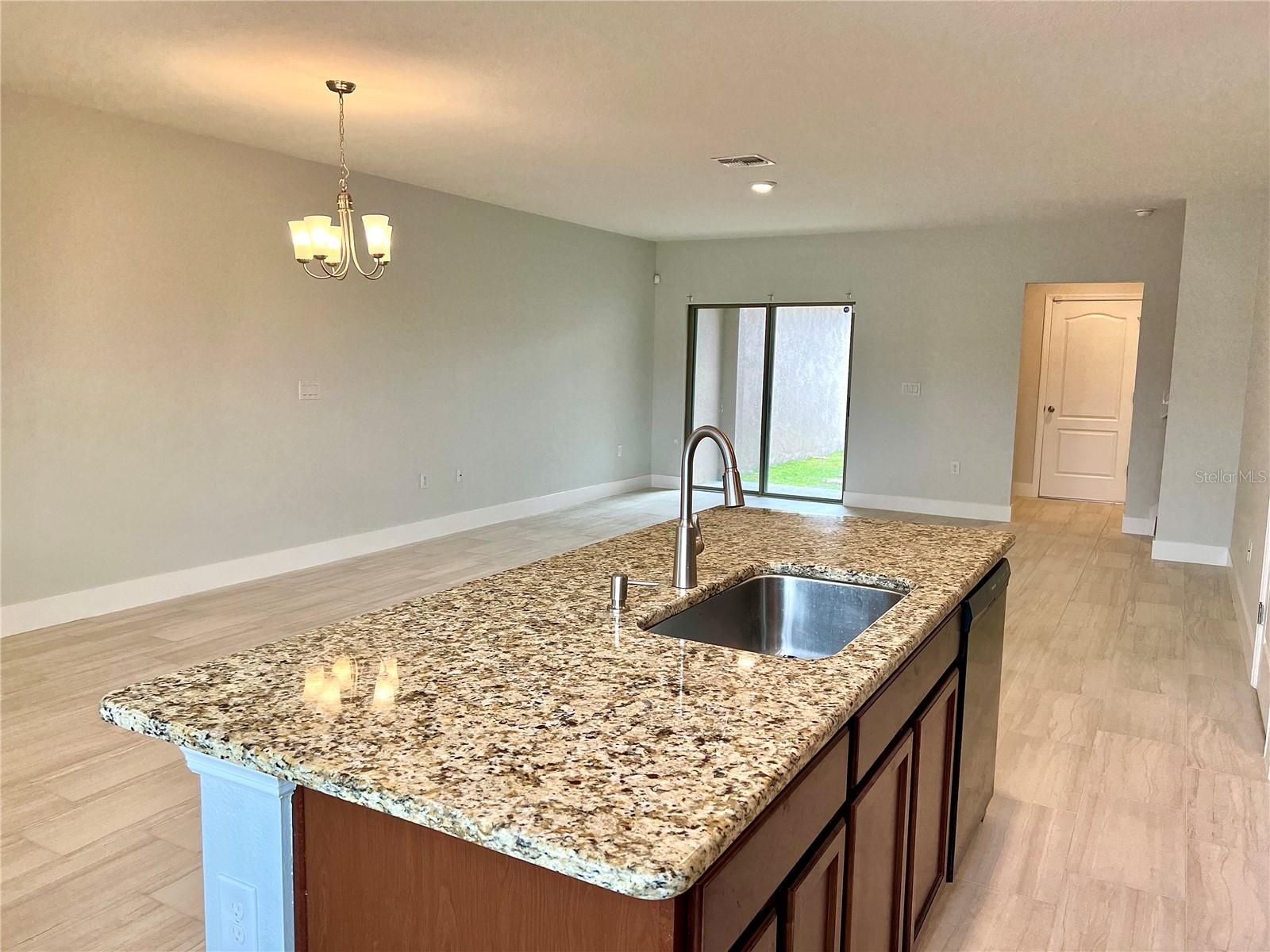 KINDRED PH 1E - Residential Lease