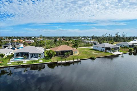 A home in PORT CHARLOTTE