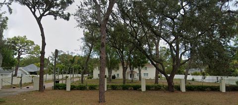 Photo of 9725 131st Street, Seminole, FL 33776 (MLS # TB8422172)