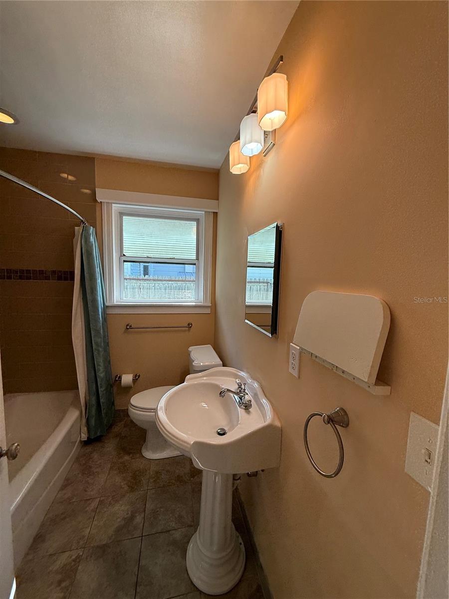 INTER BAY - Residential