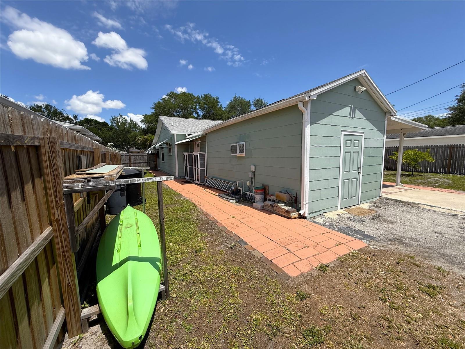 INTER BAY - Residential