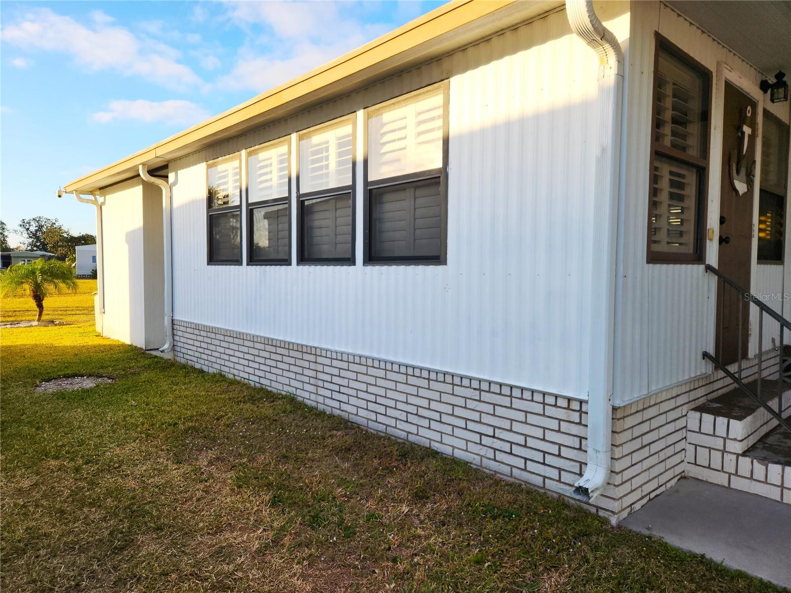 HOLIDAY PARK - Residential