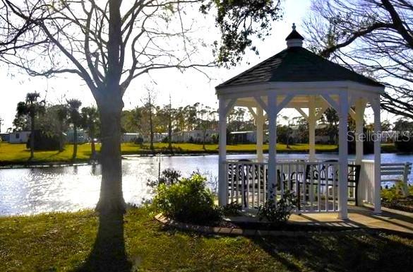 HOLIDAY PARK - Residential