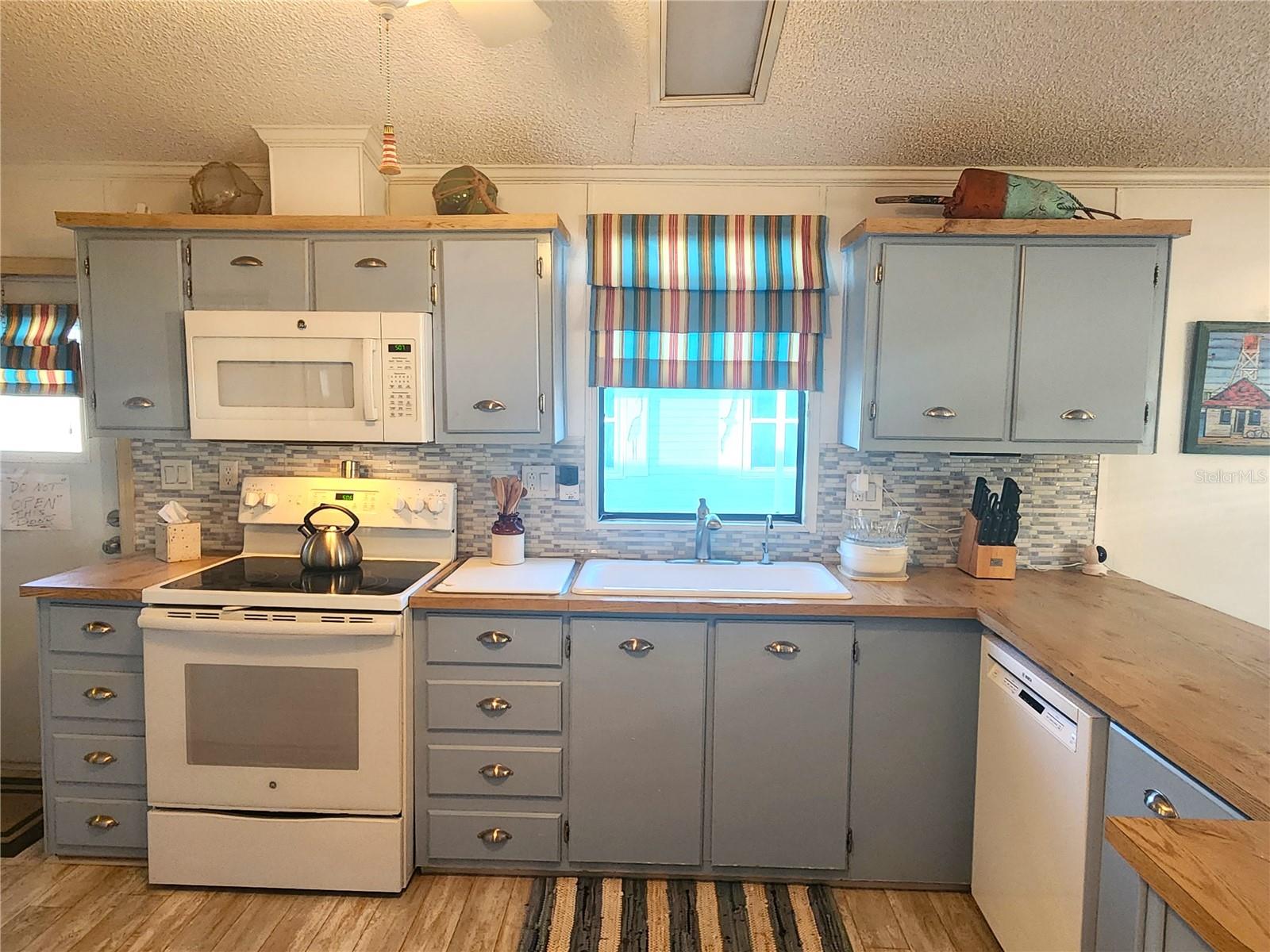 HOLIDAY PARK - Residential