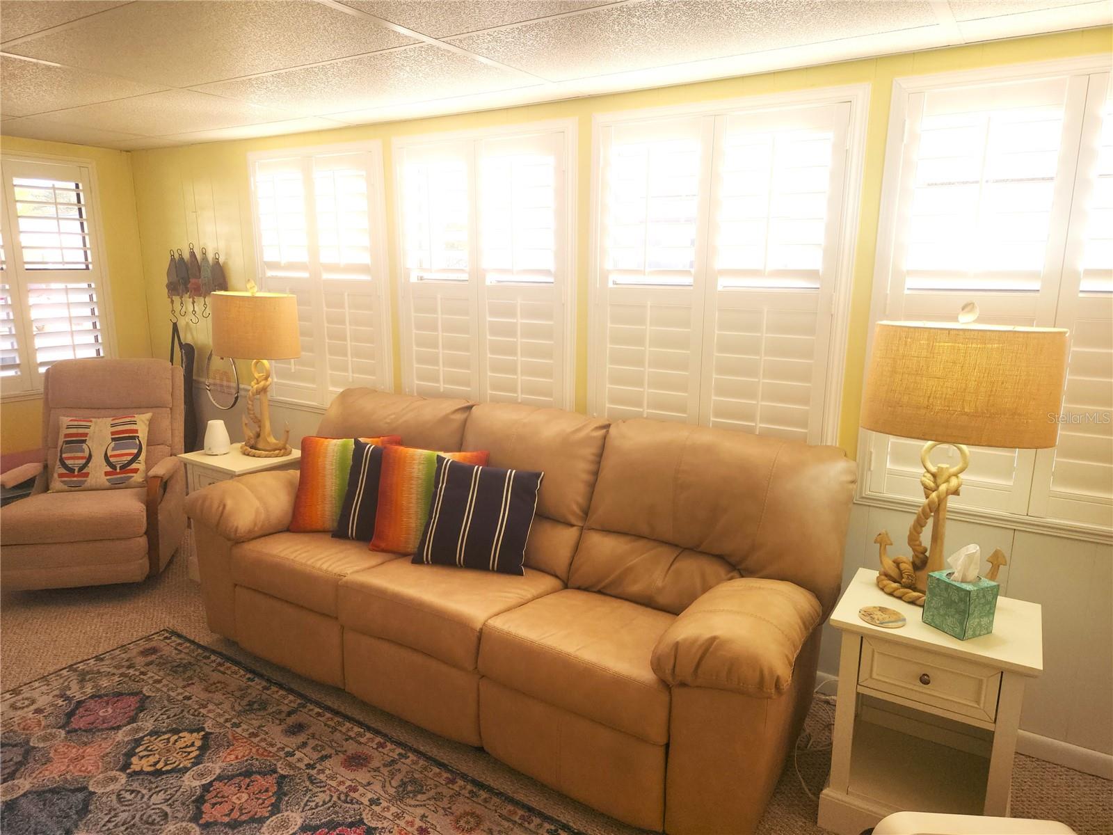 HOLIDAY PARK - Residential