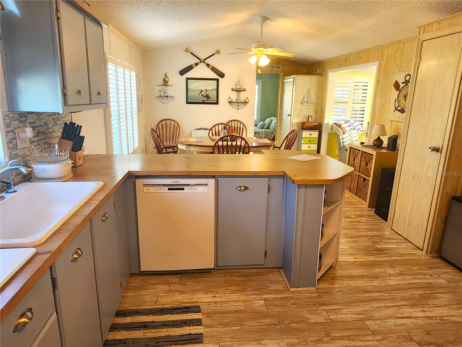 HOLIDAY PARK - Residential